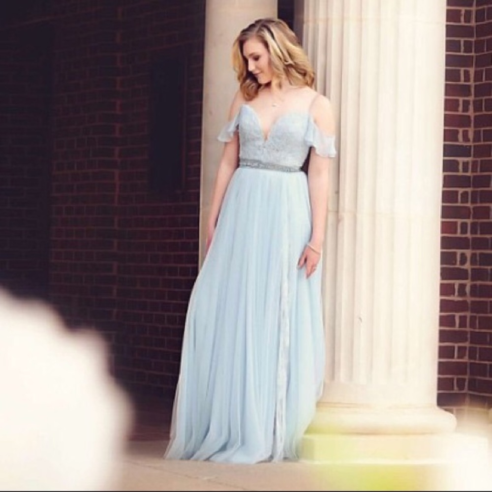 Prom dress - Picture 4 of 5